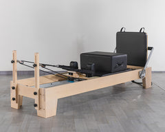 DZ132-3 Maple wood pilates reformer machine